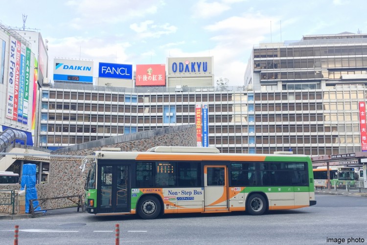 新宿西口バス停｜パークハウス東中野リヴゴーシュ